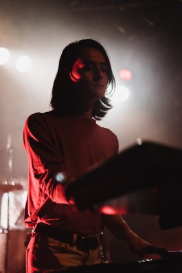 Porches im Karlstorbahnhof beim Queer Festival | The Postie 