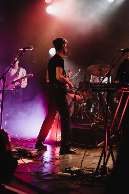 Porches im Karlstorbahnhof beim Queer Festival | The Postie 