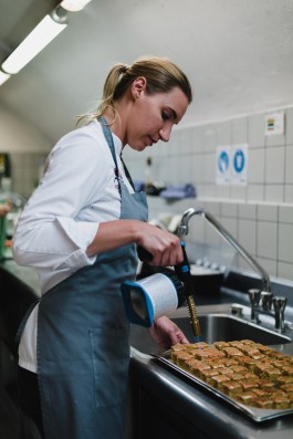 Dierk Murelli, France Delon, Gourmet Varieté, heidelberg, Martin Scharff, Mike Haymann, Scharffs Schlossweinstube, Schloss Heidelberg, Schlossgastronomie Heidelberg, Varieté Heidelberg, Winter Varieté 